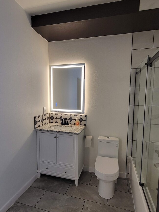 Building Photo - 2814 Biplane St