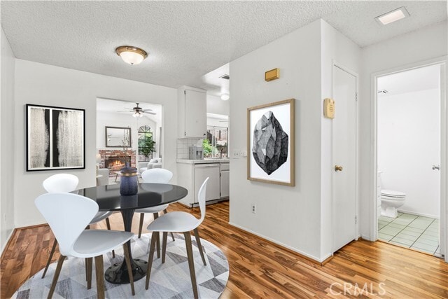 Building Photo - 12260 Mint Ct