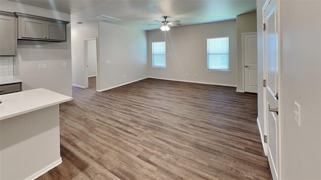Building Photo - 12525 Florence Ln