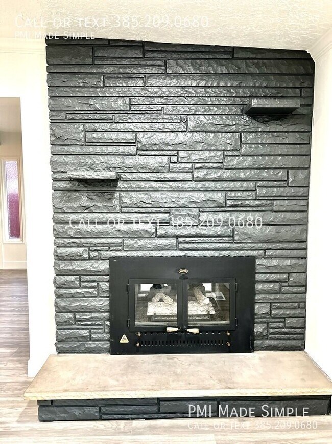 Building Photo - 5777 S Sagewood Dr
