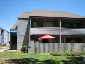 Building Photo - 134 W Satsuma Ave