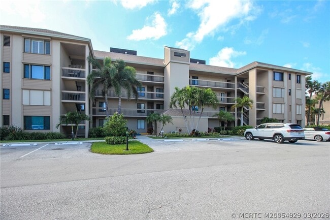 Building Photo - 4620 NE Sandpebble Trce