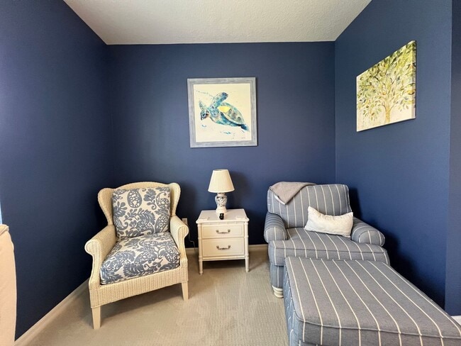 Building Photo - Short Term Rental ** Available 10/1/25 ** ...