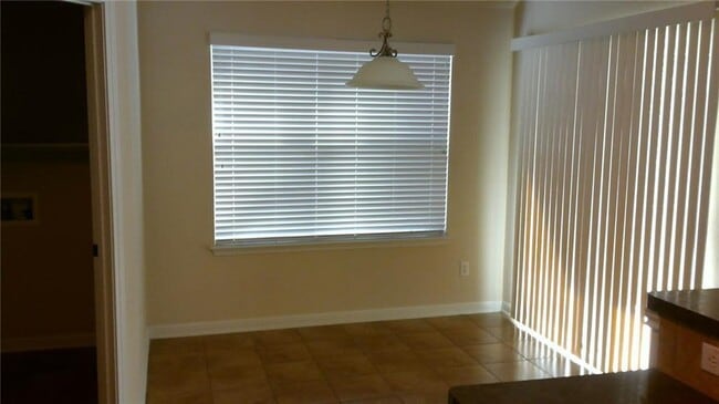 Building Photo - 13205 Kenswick Dr