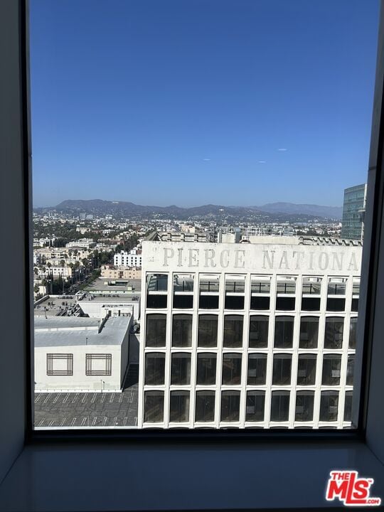 Building Photo - 3810 Wilshire Blvd