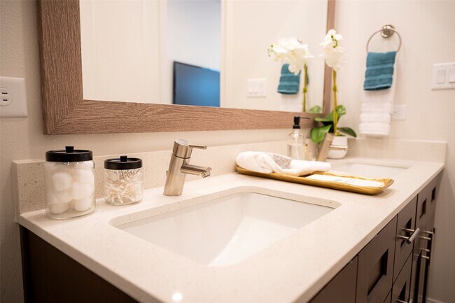 Building Photo - 15106 Cherry Rose Ln