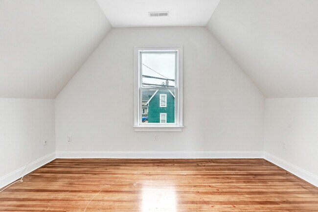 Building Photo - 105 Atlantic St