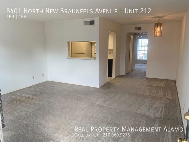 Building Photo - 8401 N New Braunfels Ave