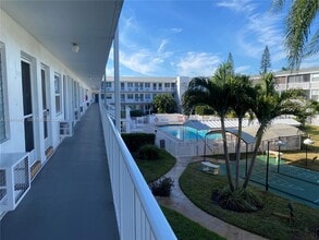 Building Photo - 15600 NE 6th Ave