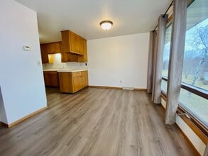 Building Photo - 3037 Humboldt Rd