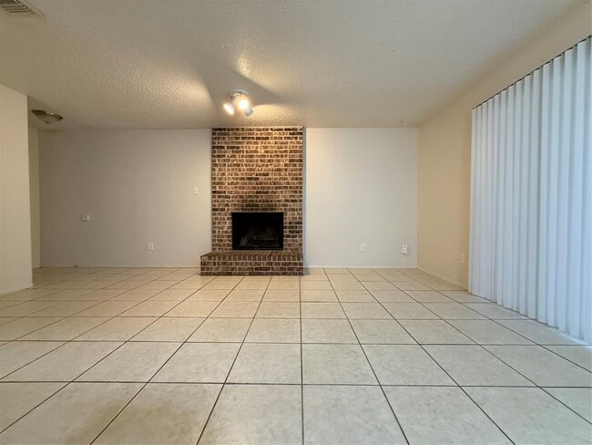 Building Photo - 4305 Acropolis Ct