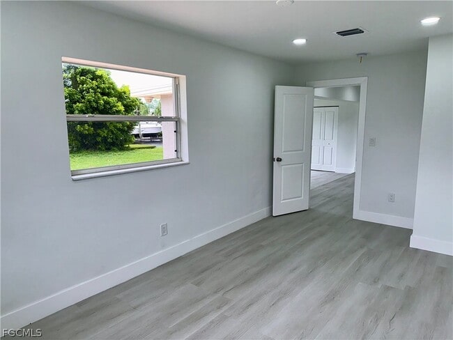 Building Photo - 6187 Island Park Ct