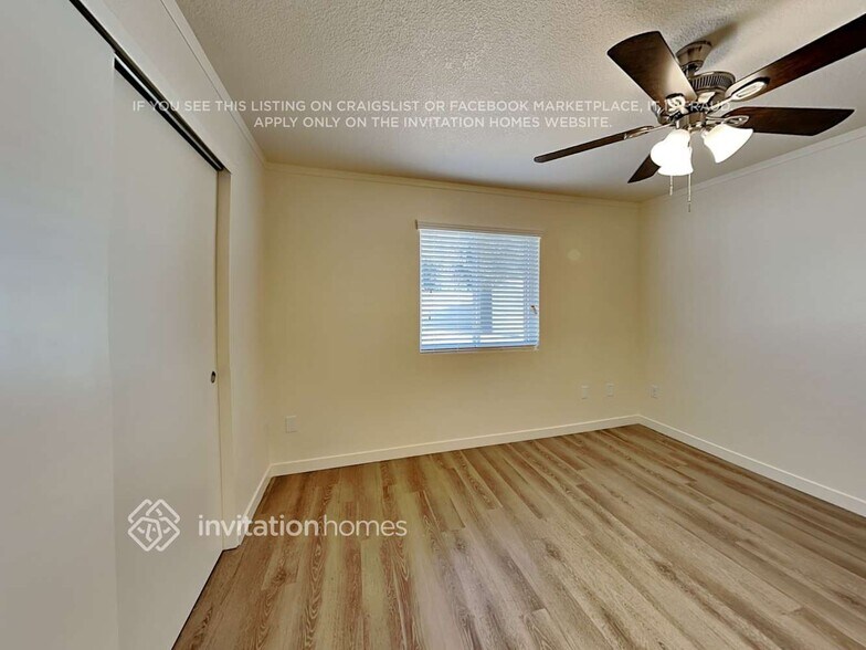 Building Photo - 13401 N 37th Ave
