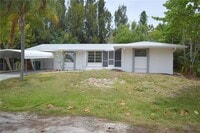 Building Photo - 1639 Manor Rd
