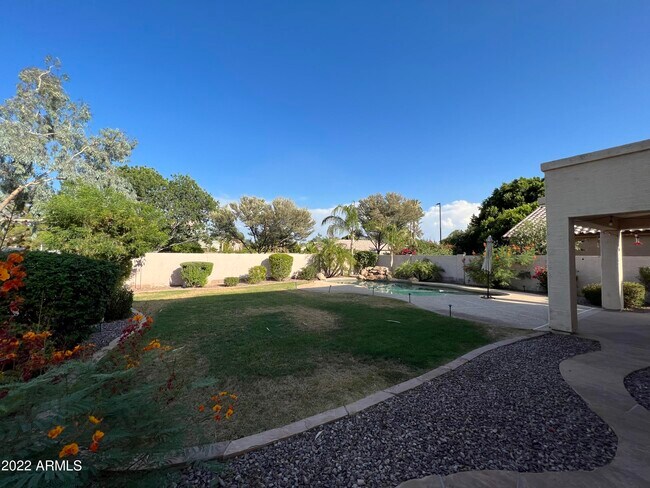 Building Photo - 3551 S Larkspur Way