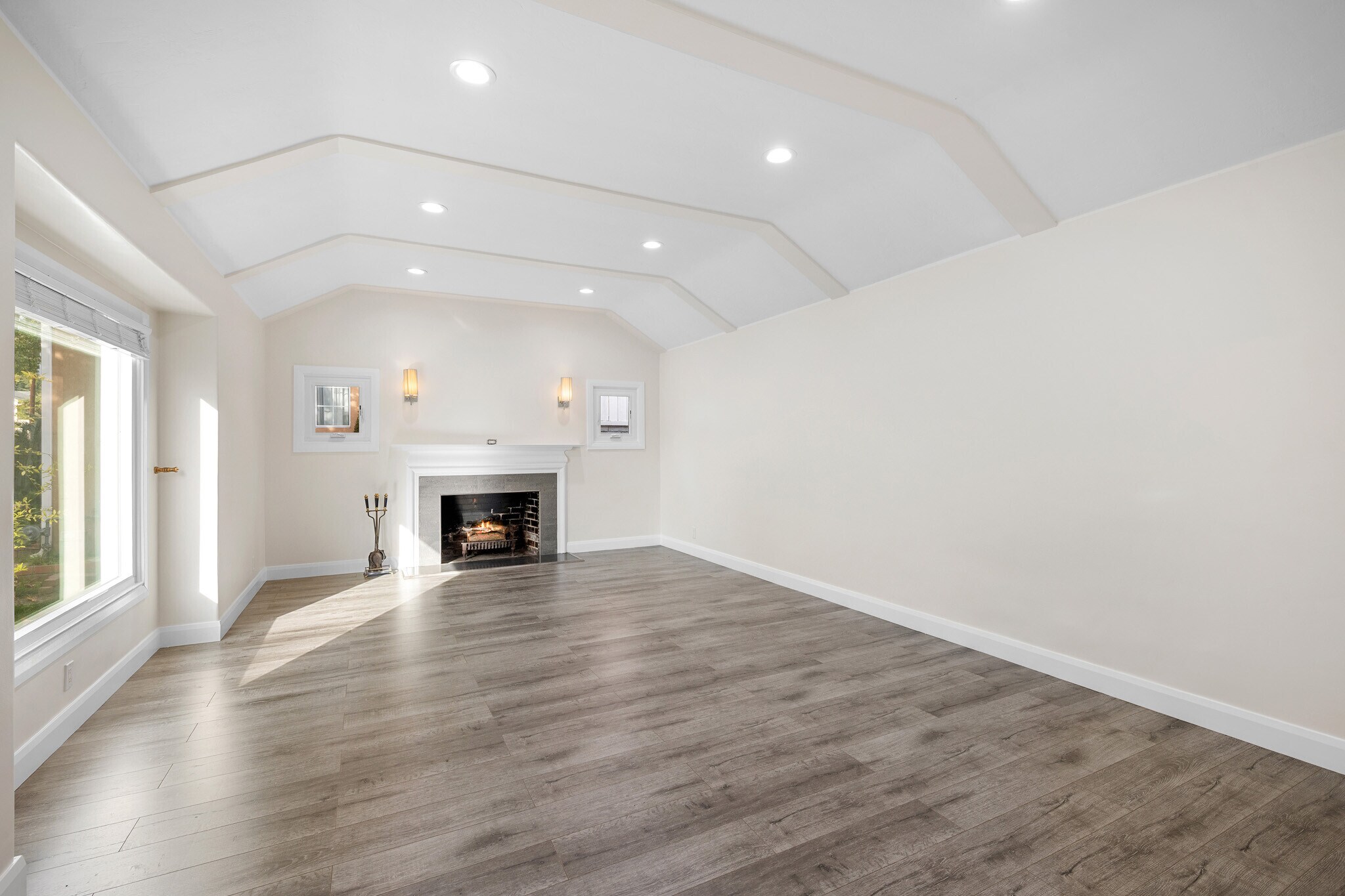 Building Photo - 1250 Bruce Ave