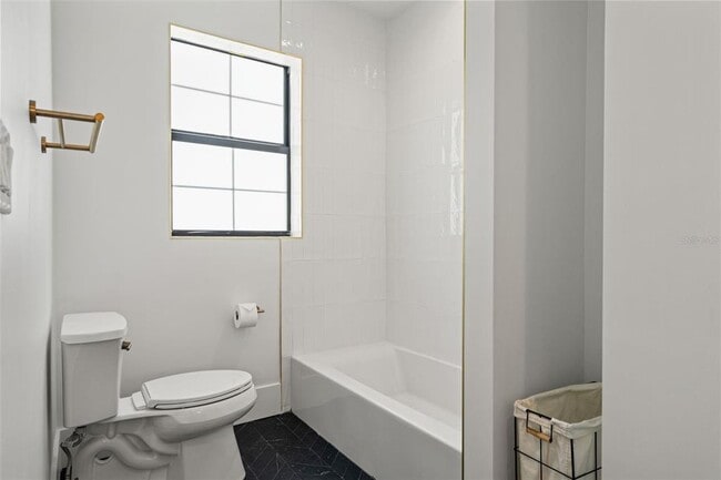 Building Photo - 804 Idlewood Dr