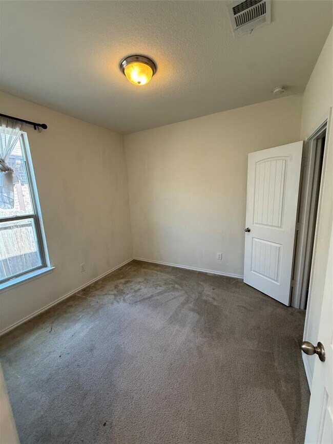 Building Photo - 16602 Brogan Ln