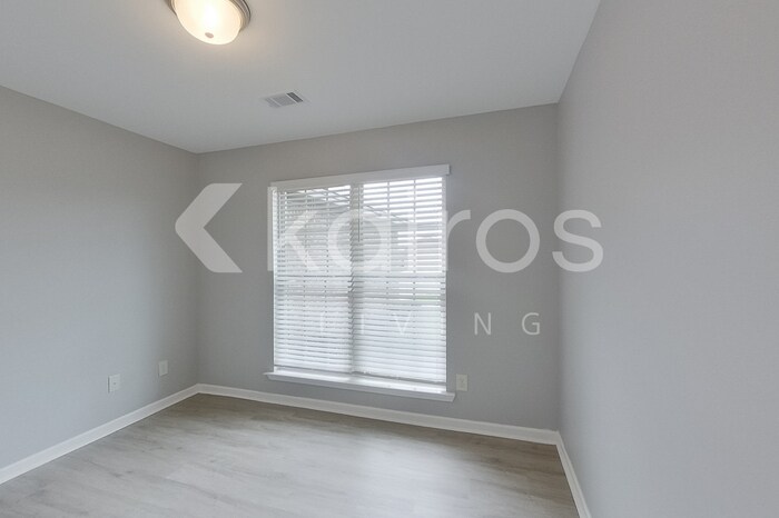 Building Photo - 139 Hideaway Ln