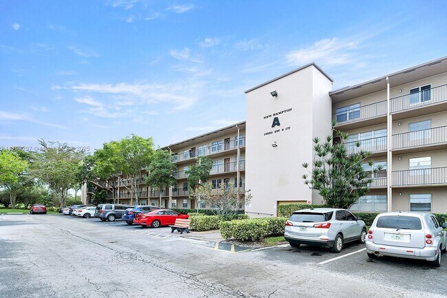 Building Photo - 13550 SW 6th Ct