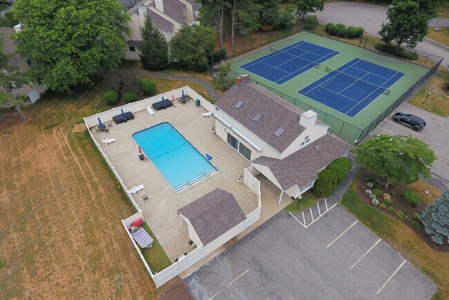 Building Photo - 28 Gaslight Ln