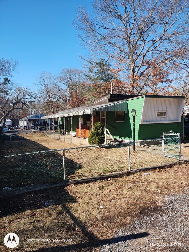 Building Photo - 2643 Ridge Ave