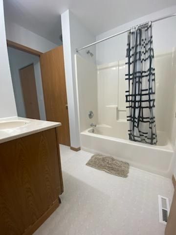 Building Photo - 2506 24th Pl