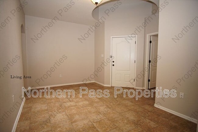 Building Photo - 8939 Marks St