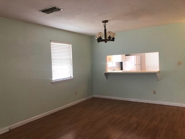 Building Photo - 2333 Ryan Pl