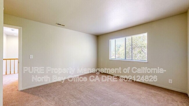 Building Photo - 5075 Charmian Dr