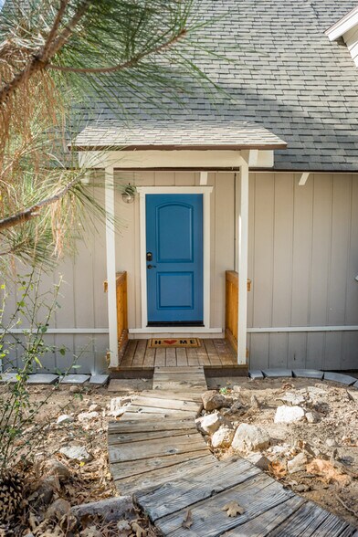 Building Photo - 27307 Matterhorn Dr