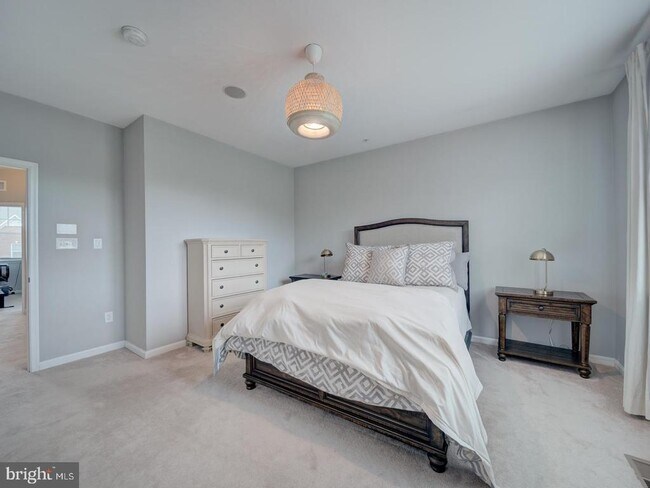 Building Photo - 2805 Medstead Ln