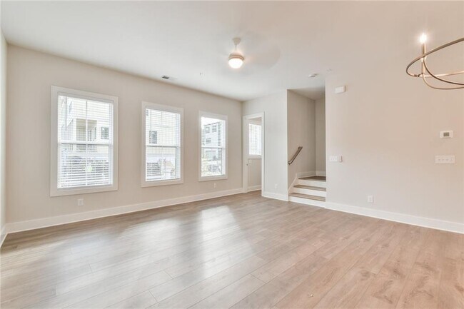 Building Photo - 235 Firefly Cir