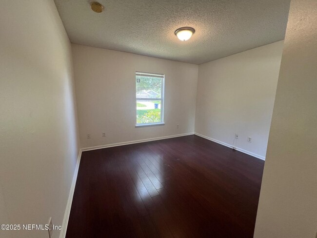 Building Photo - 254 Cezanne Cir