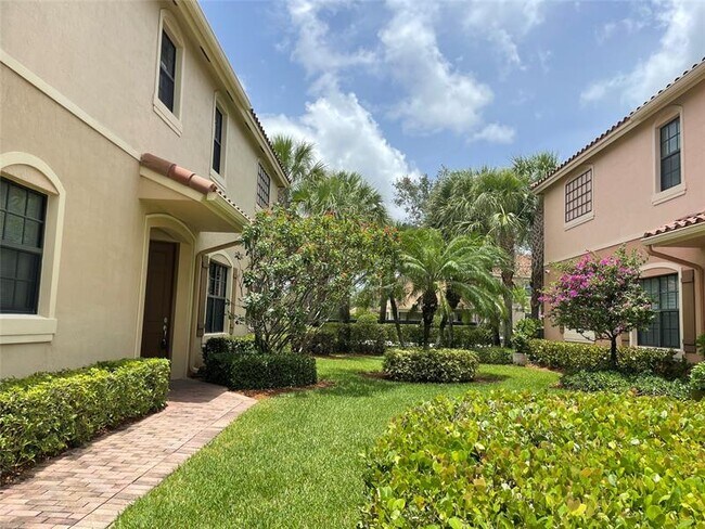 Building Photo - 10845 NW 74th Dr