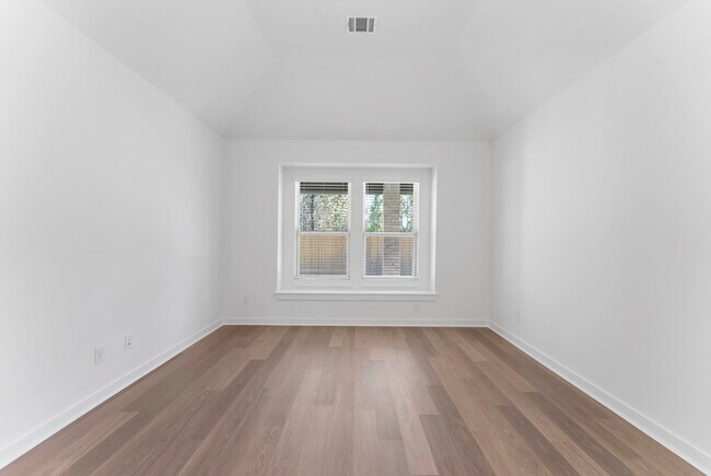 Building Photo - 26383 Golden Pass Lp