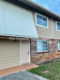 Primary Photo - 123 Louella Dr