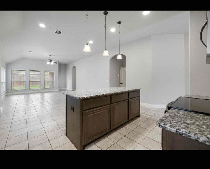 Building Photo - 4228 Sweet Clover Ln