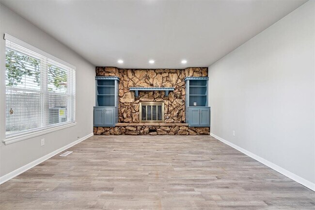 Building Photo - 4309 NW 56th Terrace