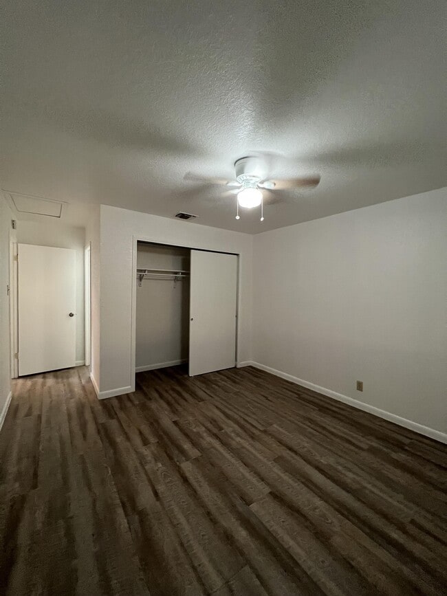 Building Photo - 8848 Meadow Range St