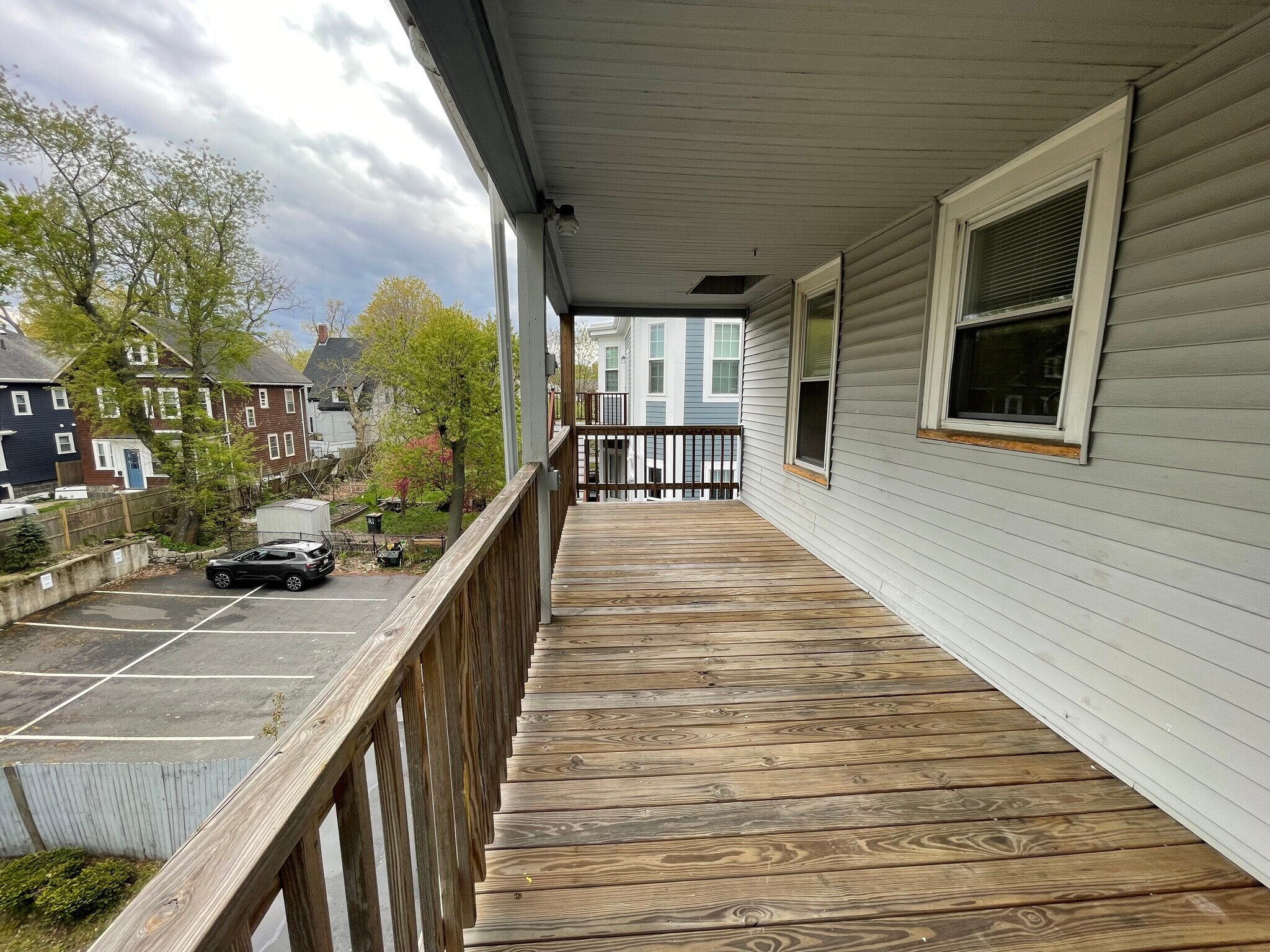 Building Photo - 27 Dix St