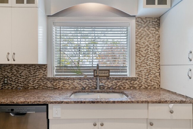 Building Photo - 817 Griner St