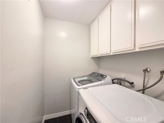 Building Photo - 3701 Country Club Dr