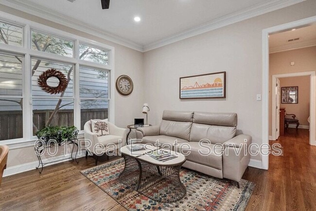 Building Photo - 765 Harbor Isle Cir E