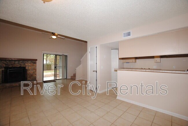 Building Photo - 5646 Greatpine Ln N