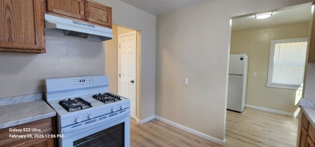 Building Photo - Fully Renovated 1 Bed 1 Bath in Heart of Oakland Close to Childerns Hospital Ready for Lease