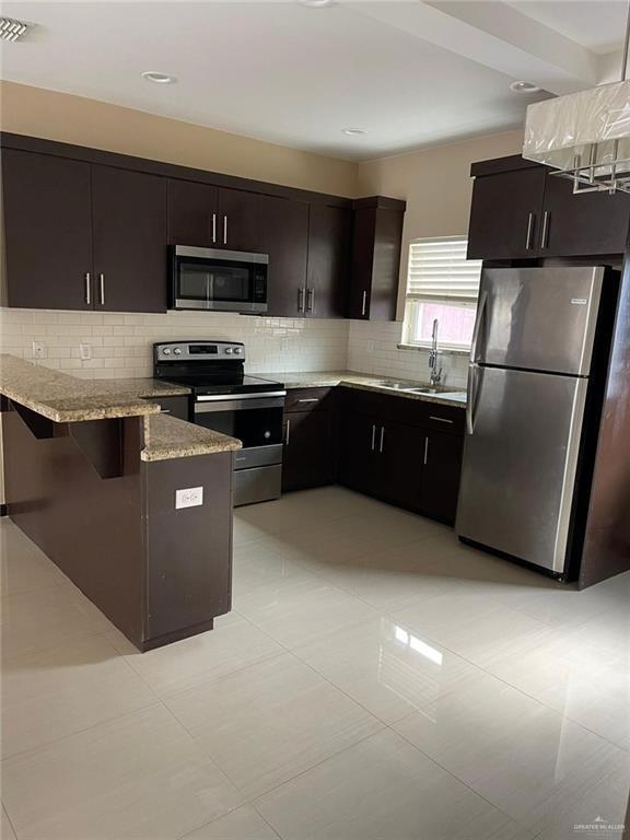 Building Photo - 2200 S 10th St