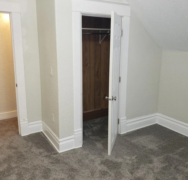 Upstairs Bedroom #2 10.9' x 9' - 709 N Rowley St