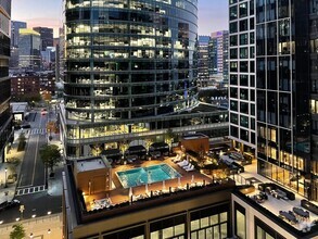 Building Photo - 135 Seaport Blvd