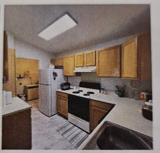 Building Photo - 240 Legends Creek Pl